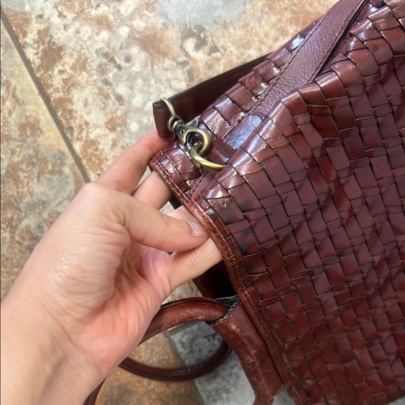 Elegant Brown leather Woven style boho Handbag - Picture 9 of 11